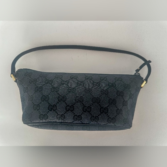 Auth GUCCI GG Canvas Pouch Purse Hand Bag Black Canvas - Picture 4 of 16